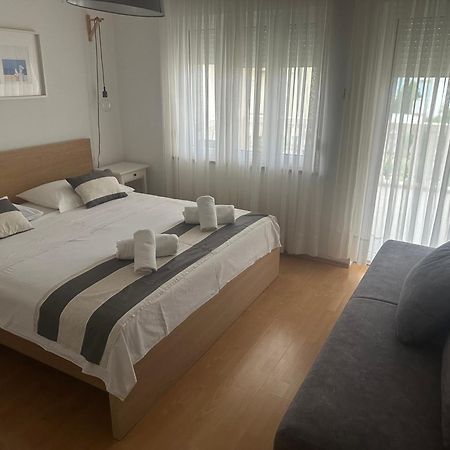 Apartmani Mira 보디체 외부 사진