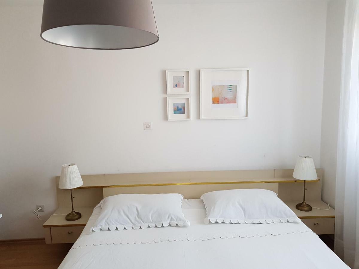 Apartmani Mira 보디체 외부 사진